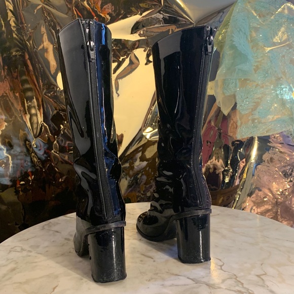 Mod style Patent Leather Go-Go Boots - Picture 4 of 6